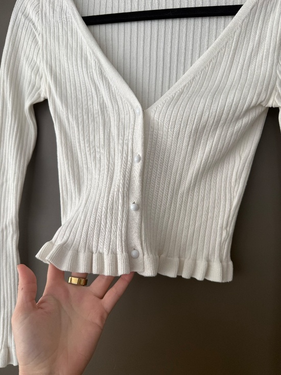 White Ribbed Knit Peplum Cardigan Women’s Size S Fitted Button Front - Picture 3 of 5